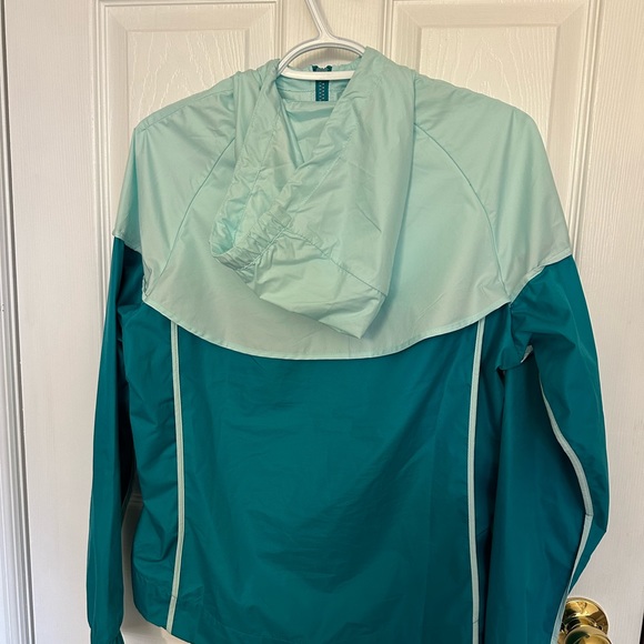 Nike Windbreaker - Picture 3 of 3